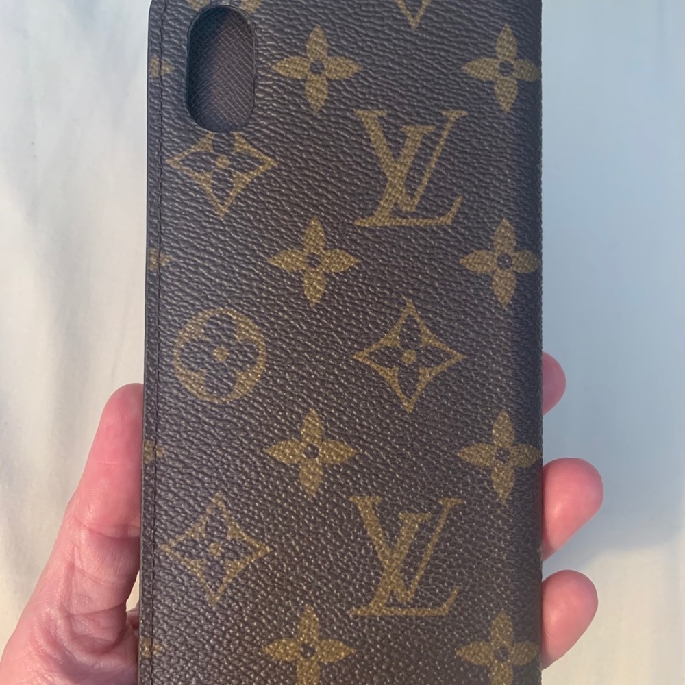 Louis Vuitton phone cover Authentic!